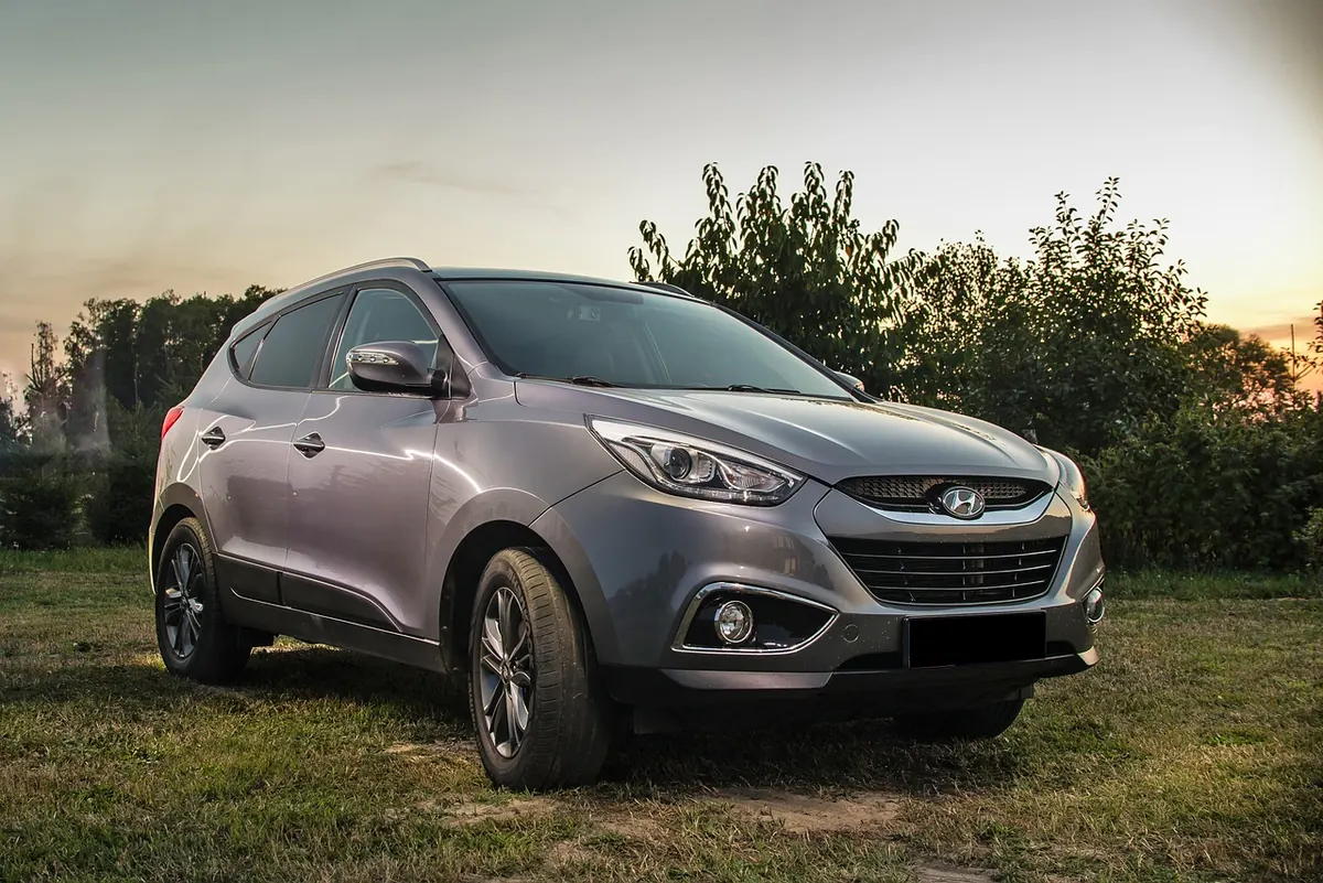 Ford Explorer vs. Ford Edge: Which Used Family SUV Fits Your Budget?
